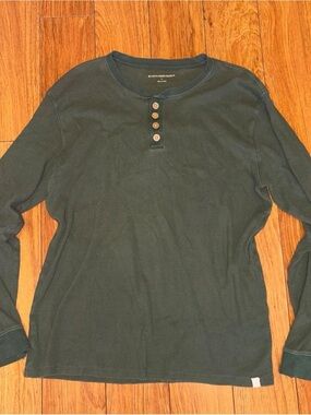 Burt's Bees long sleeve Henley shirt